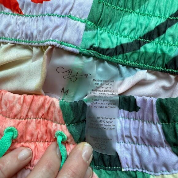 Calia by Carrie Underwood Colorful Print Running Shorts Women’s M - Picture 3 of 4